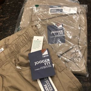 Men’s khaki pants